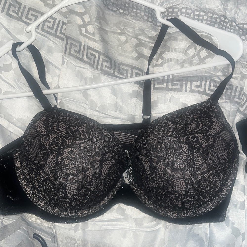 Victoria secret push up bra brand new